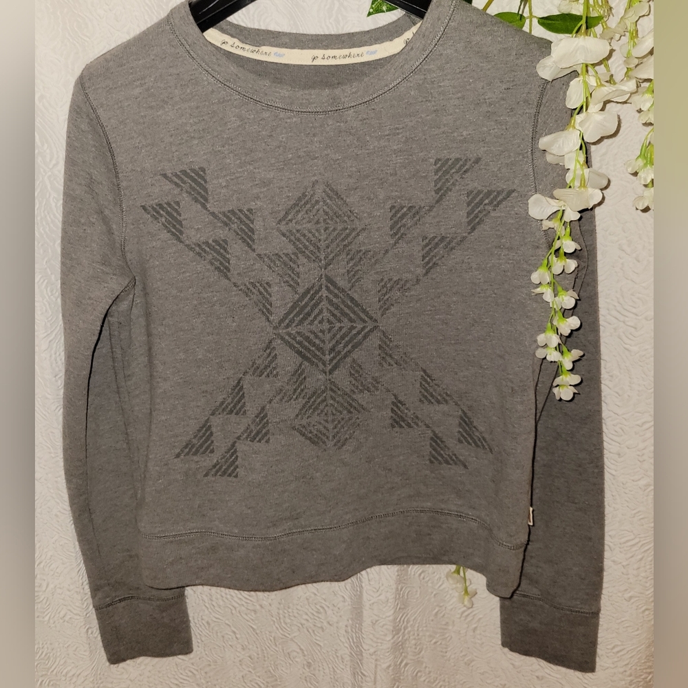 💵3/$20 Toms Kids Grey Design Print Sweatshirt Size Med